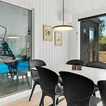 Semesterbostad 5 Star In Dronningmølle