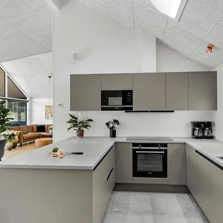 5 Star In Dronningmølle