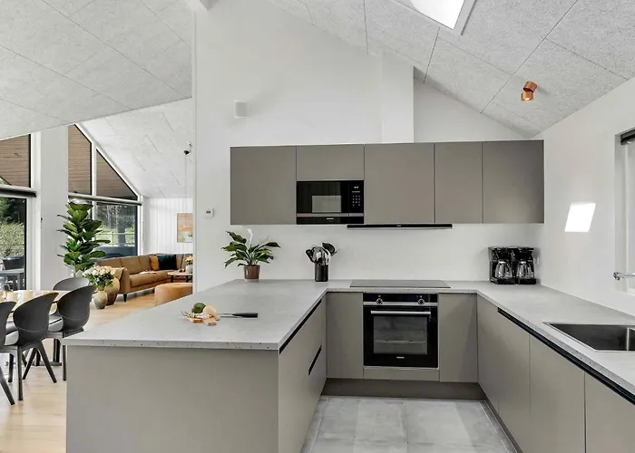 5 Star In Dronningmølle
